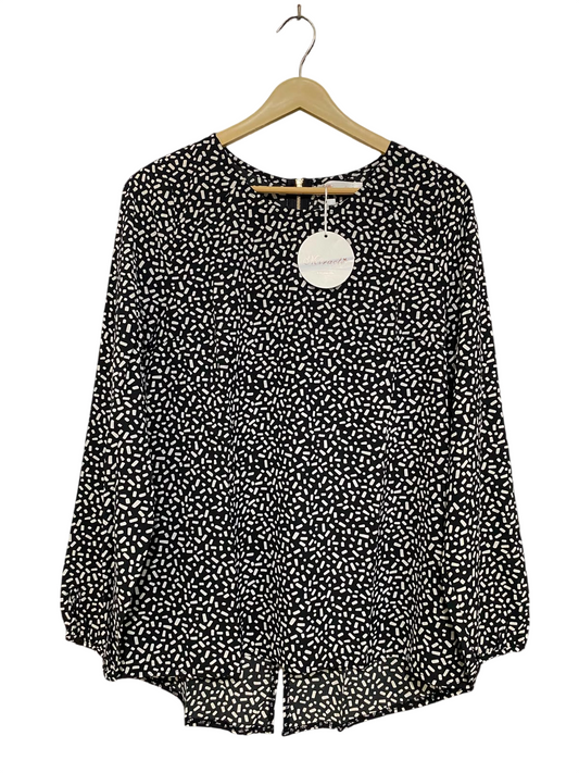 MORACLE |L| BUST 20| A41| BLACK AND WHITE ABSTRACT PRINT LONG-SLEEVE UTILITY BLOUSE