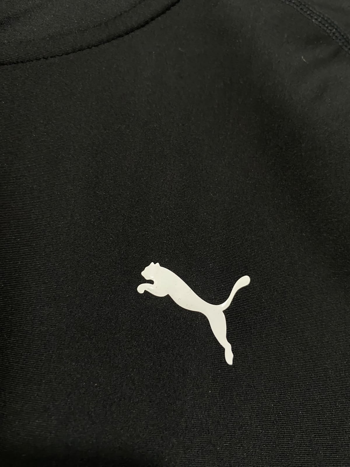 PUMA |M| BUST 16| A40| BLACK QUARTER-ZIP LONG-SLEEVE CROP TOP