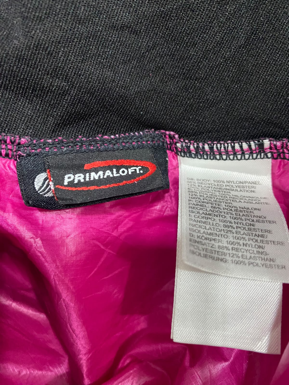 THE NORTH FACE |L| BUST 18| A39| MAGENTA AND BLACK HYBRID UTILITY JACKET