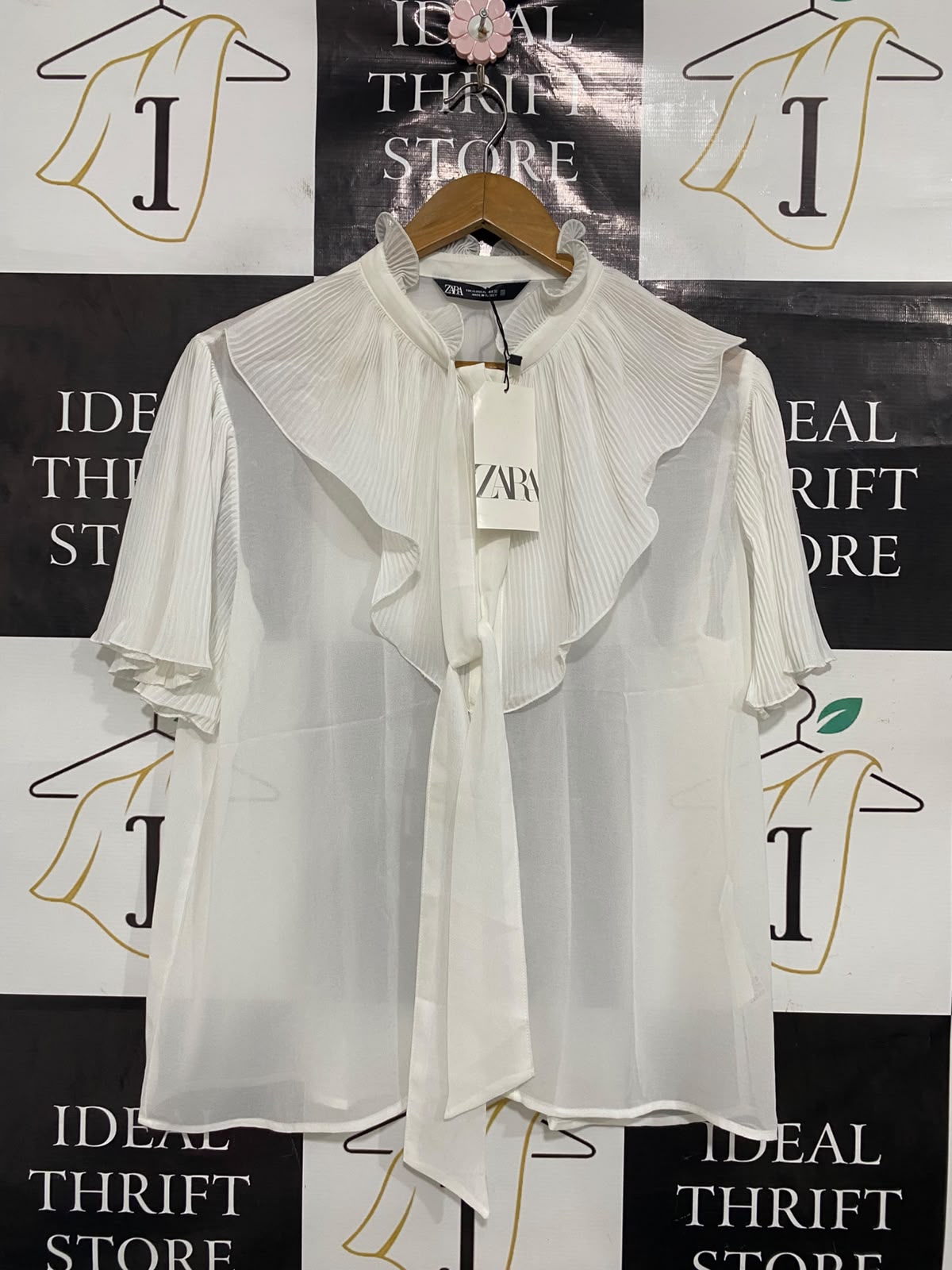 ZARA |XL| BUST 21| A41| WHITE PLEATED RUFFLE TIE-NECK UTILITY BLOUSE