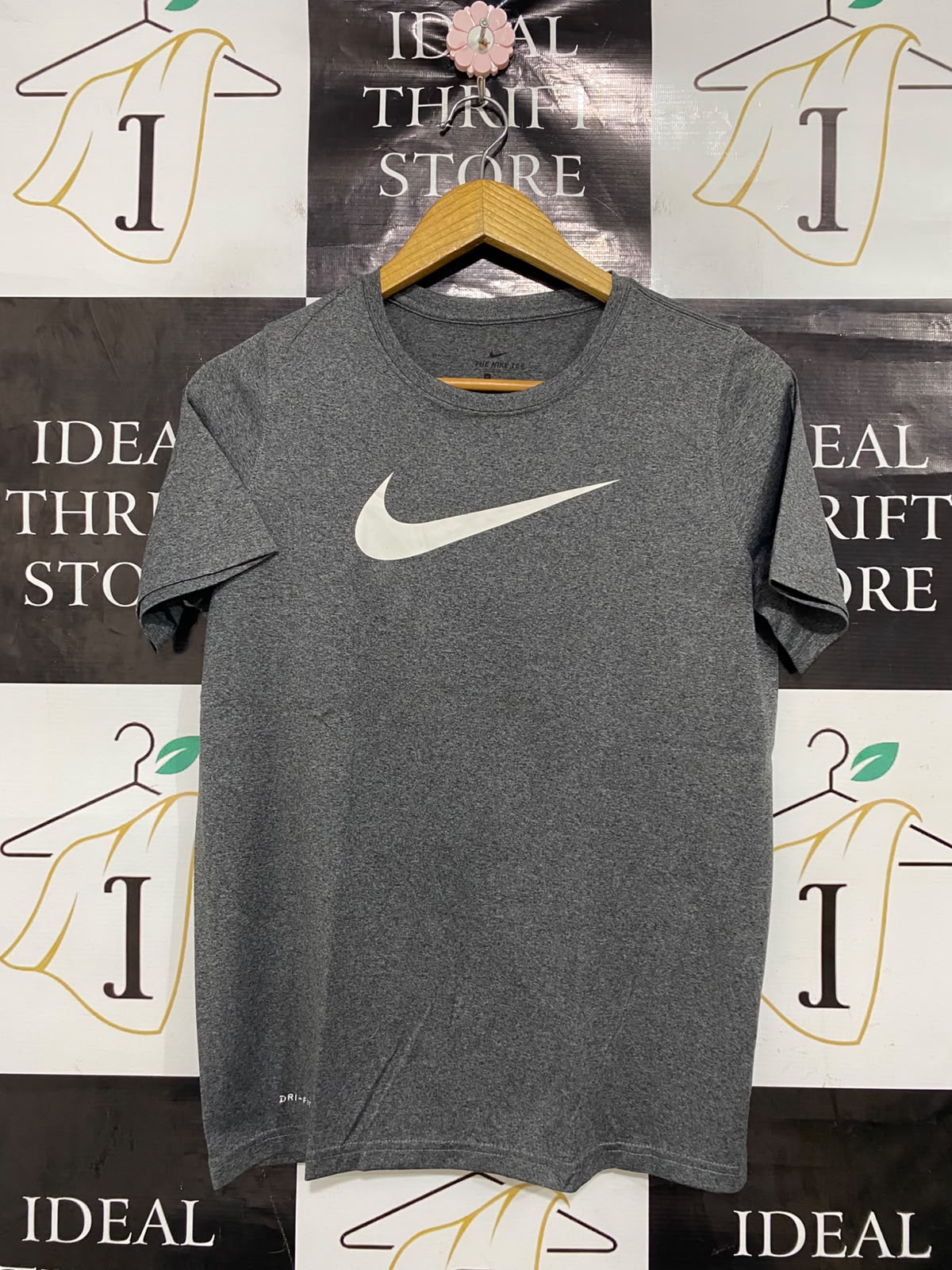 NIKE |XL| BUST 18| A40| GREY DRI-FIT LOGO PERFORMANCE T-SHIRT