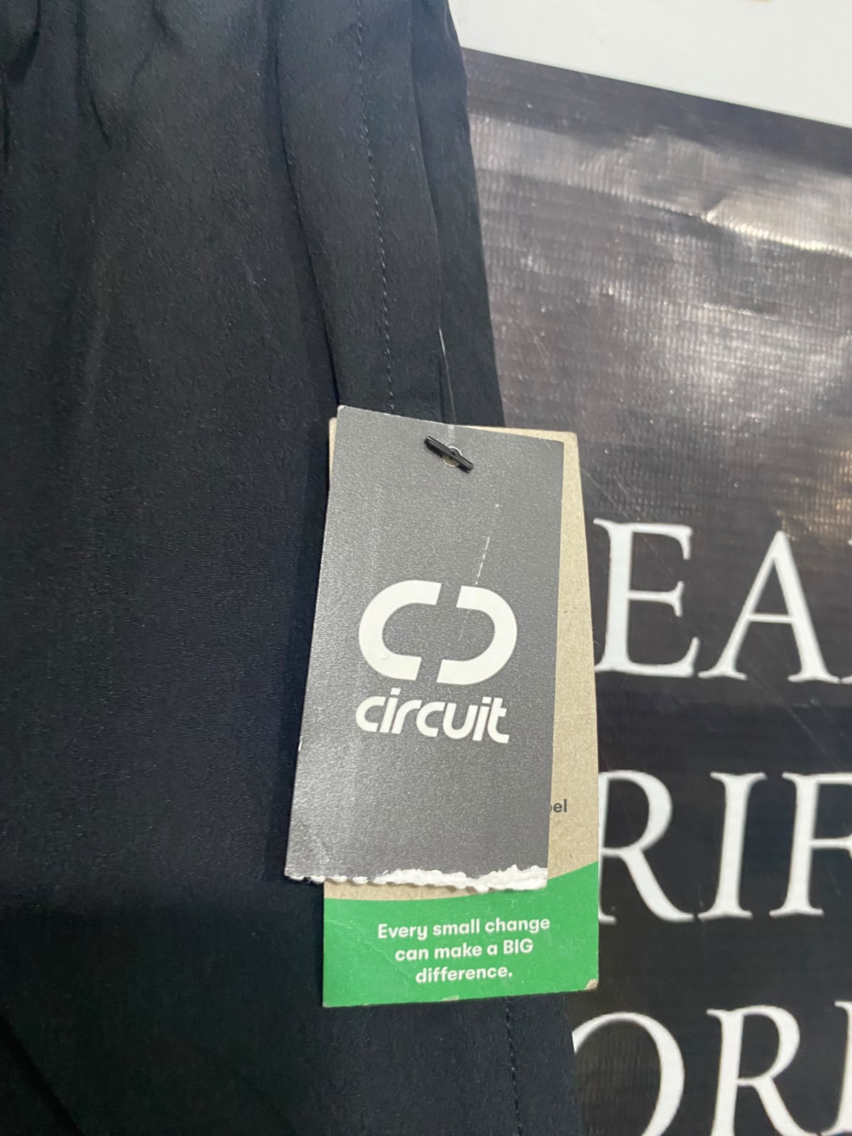CIRCUIT |L| WAIST 30| A40| BLACK ATHLETIC DRAWSTRING UTILITY SHORTS