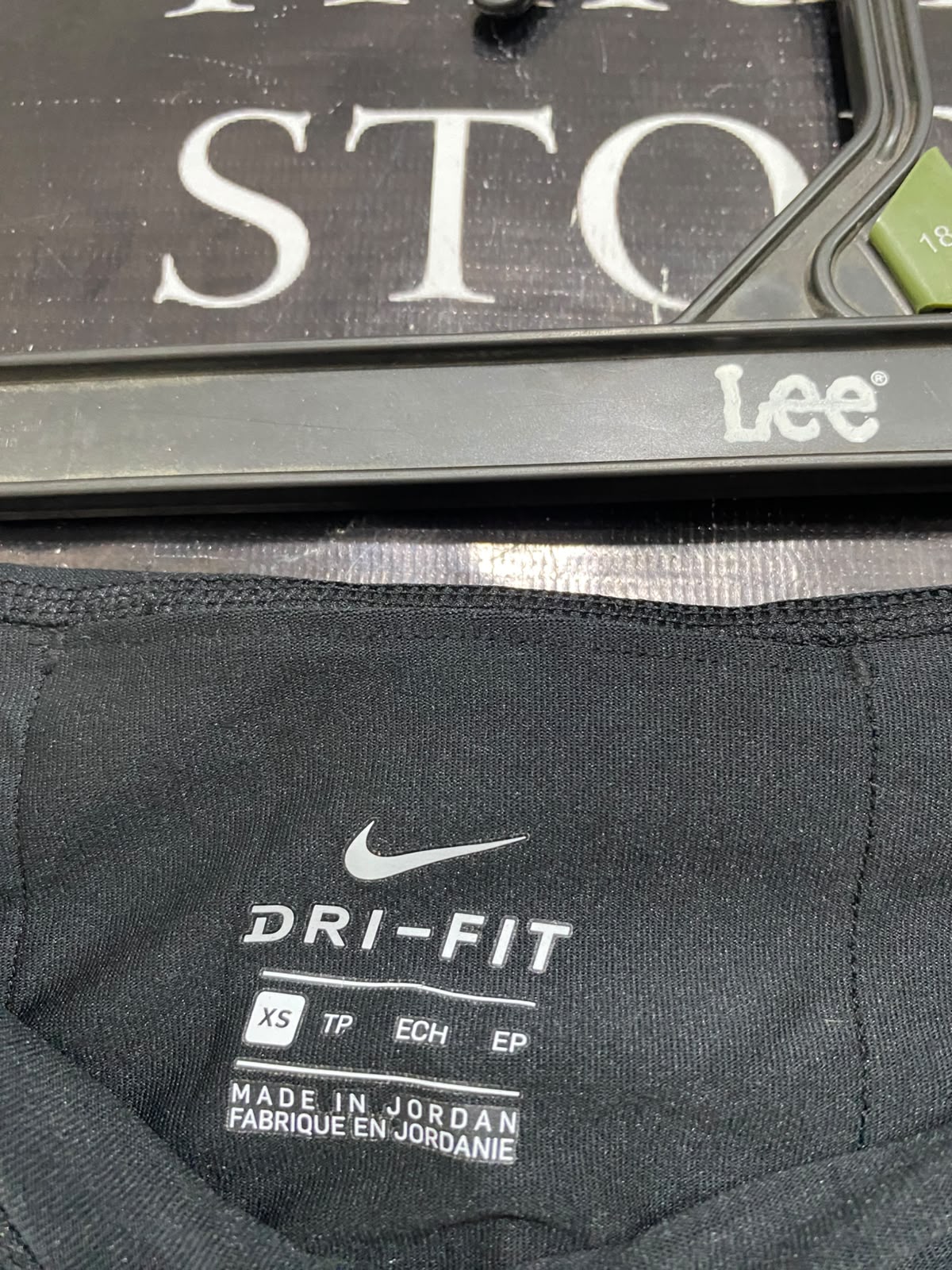 NIKE |XS| WAIST 24| A40| BLACK DRI-FIT PERFORMANCE FULL-LENGTH LEGGINGS