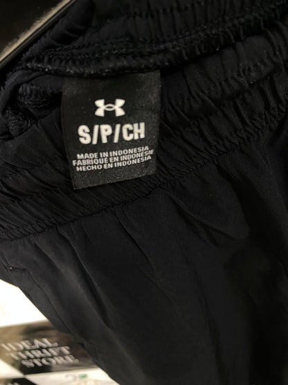 UNDER ARMOUR |S| WAIST 26| A40| BLACK PERFORMANCE ATHLETIC UTILITY SHORTS