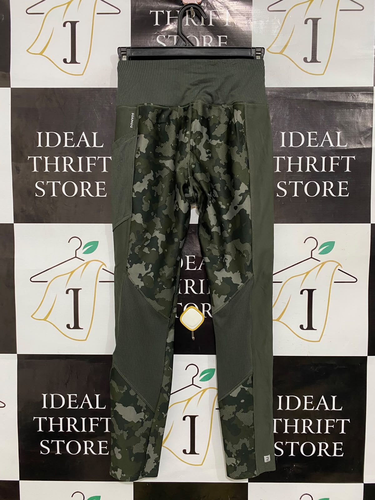 DOMYOS |XXS| WAIST 20| A40| GREEN CAMO PANELLED PERFORMANCE UTILITY LEGGINGS