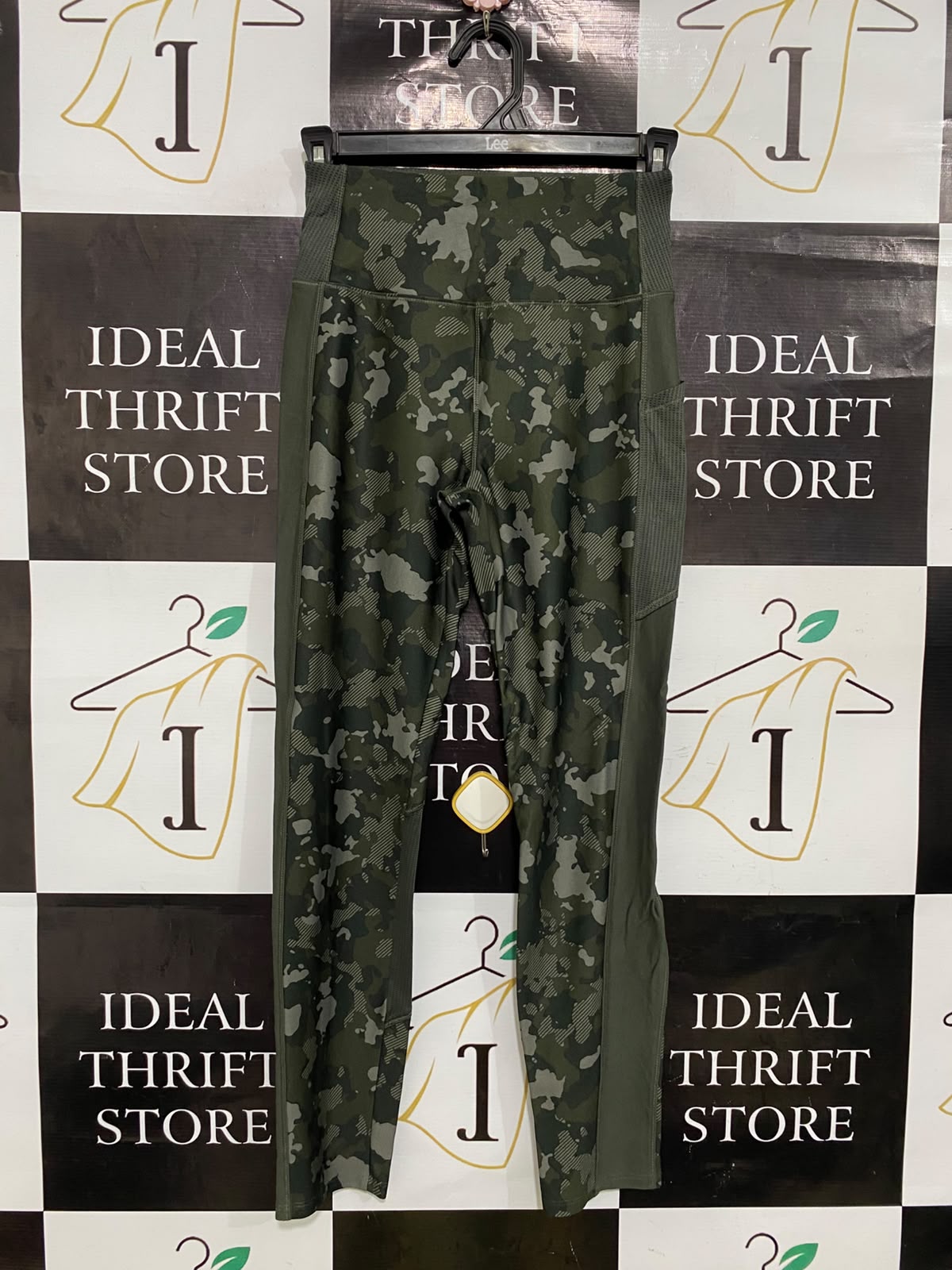 DOMYOS |XXS| WAIST 20| A40| GREEN CAMO PANELLED PERFORMANCE UTILITY LEGGINGS
