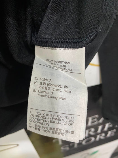 NIKE |S| BUST 17| A40| BLACK AND GOLD DRI-FIT LONG-SLEEVE PERFORMANCE UTILITY TOP