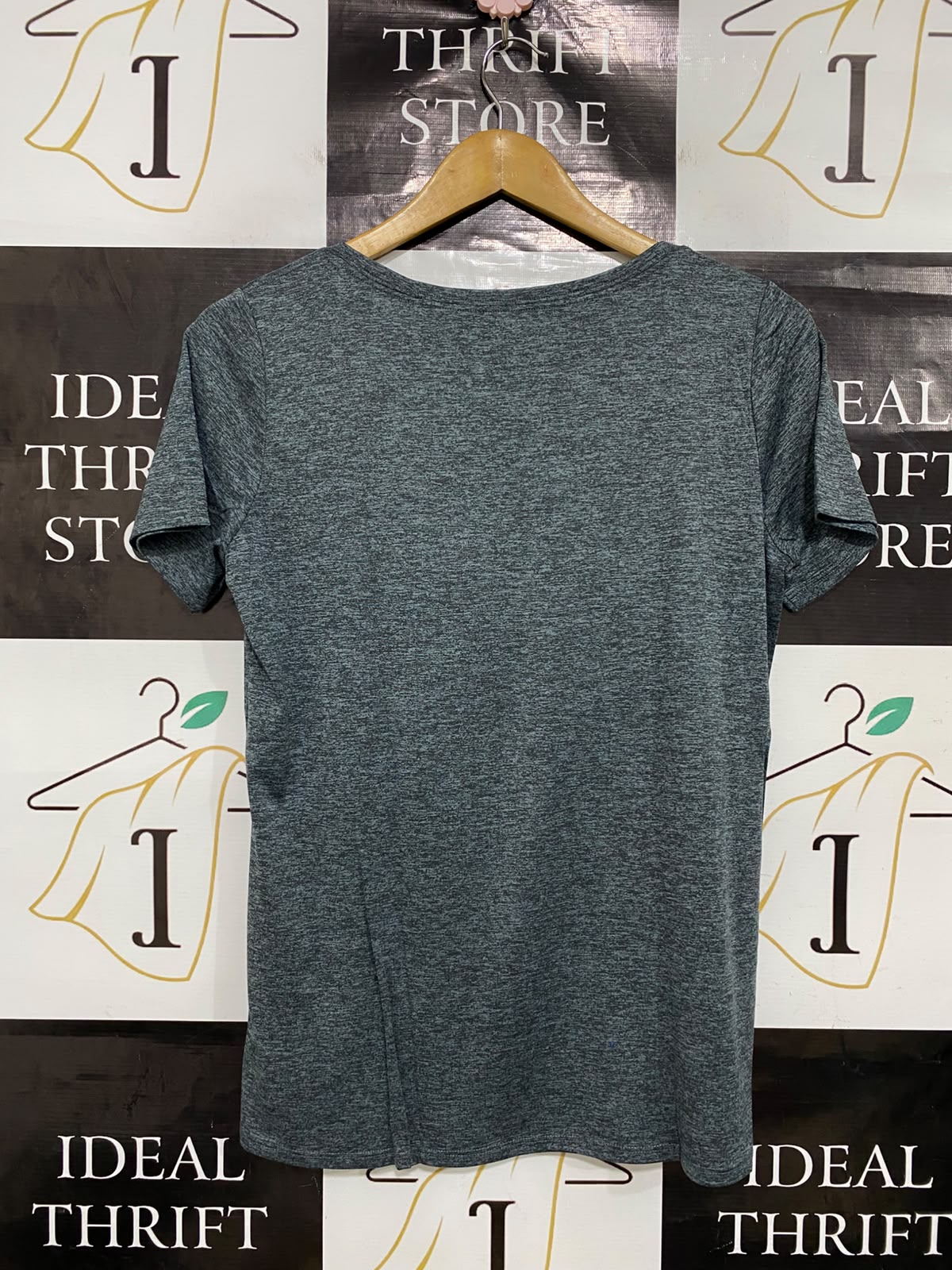 NIKE |M| BUST 18| A40| GREY HEATHERED DRI-FIT PERFORMANCE UTILITY T-SHIRT