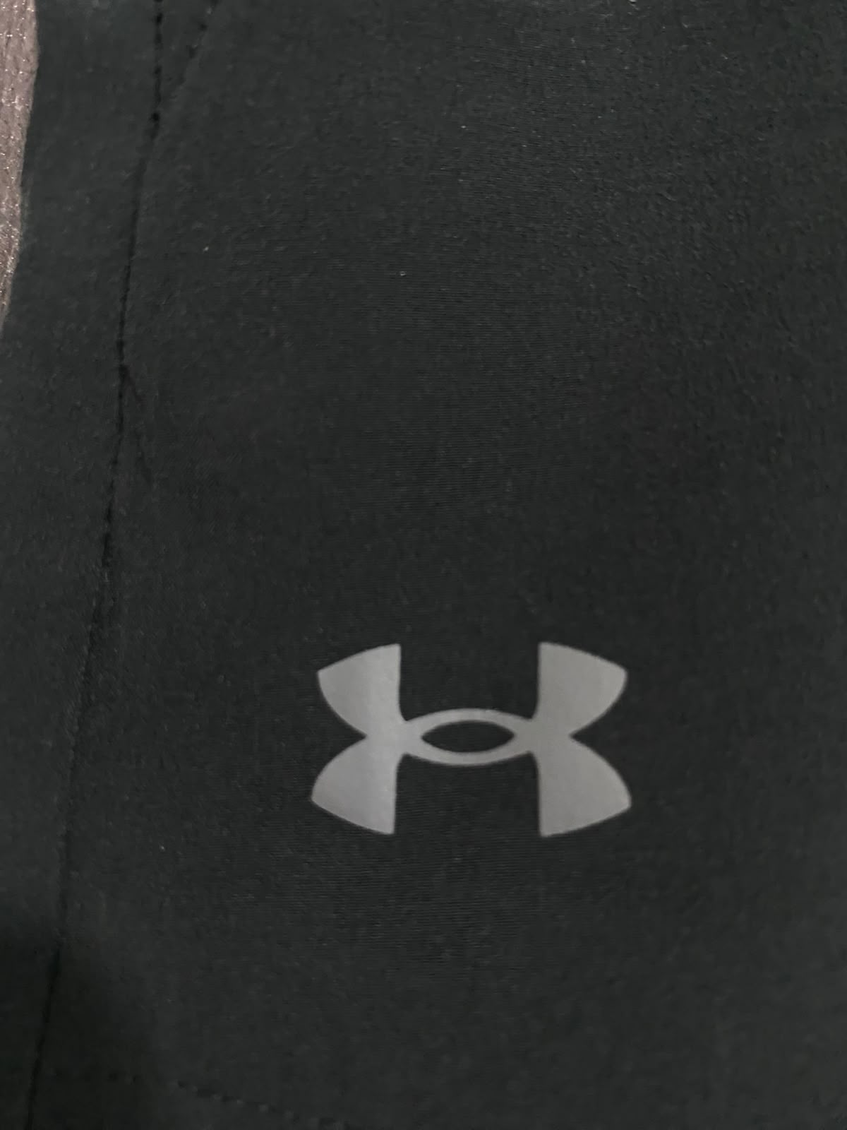 UNDER ARMOUR |S| WAIST 28| A40| BLACK PERFORMANCE UTILITY RUNNING SHORTS