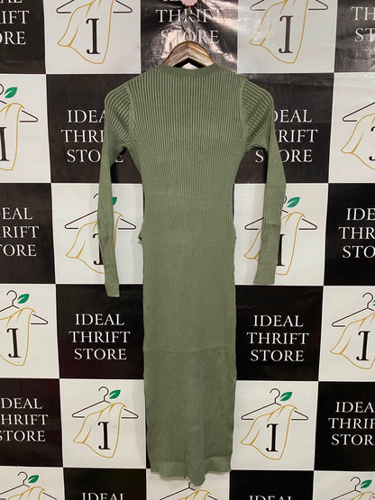 HENNE |S| BUST 13| A42| SAGE GREEN RIBBED KNIT MIDI UTILITY DRESS WITH TIE-WAIST