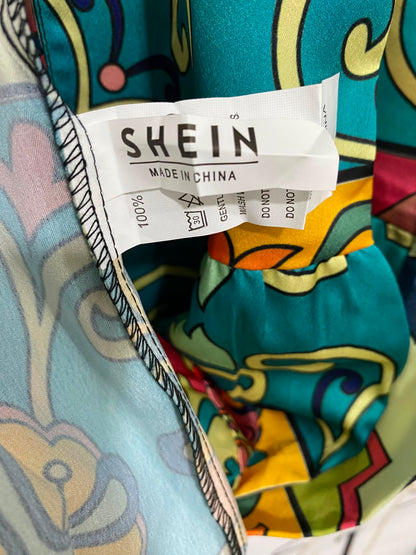 SHEIN |M| BUST 18| A42| MULTICOLOR BAROQUE TILE-PRINT TIERED UTILITY SHIRT DRESS
