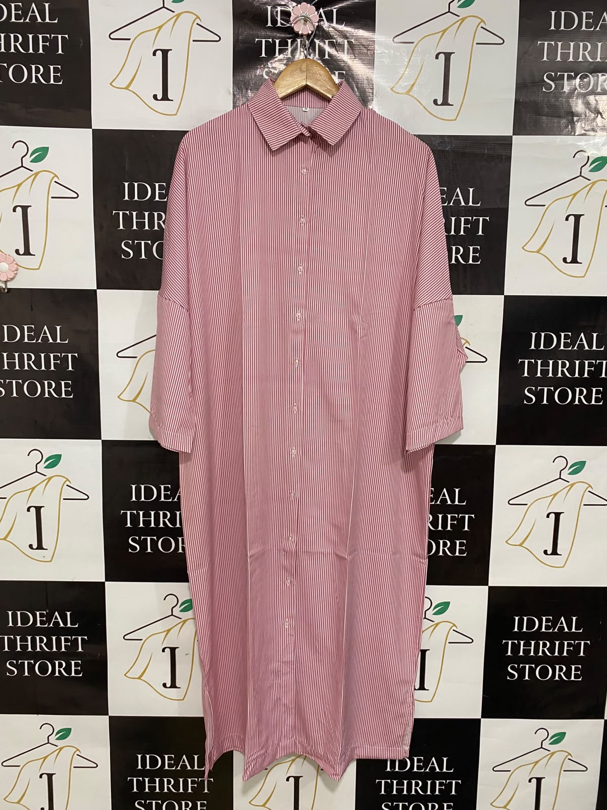 |M| BUST FREE| A42| RED AND WHITE PINSTRIPE OVERSIZED UTILITY SHIRT DRESS