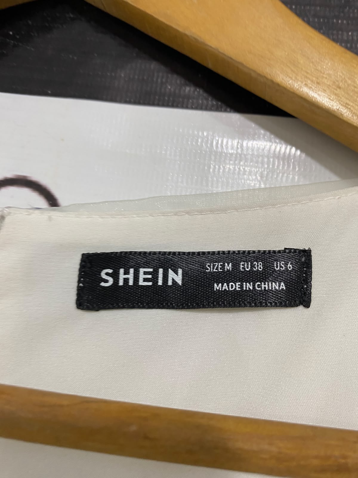 SHEIN |M| BUST 16| A42| OFF-WHITE SHEER FLORAL MESH LAYERED UTILITY MIDI DRESS