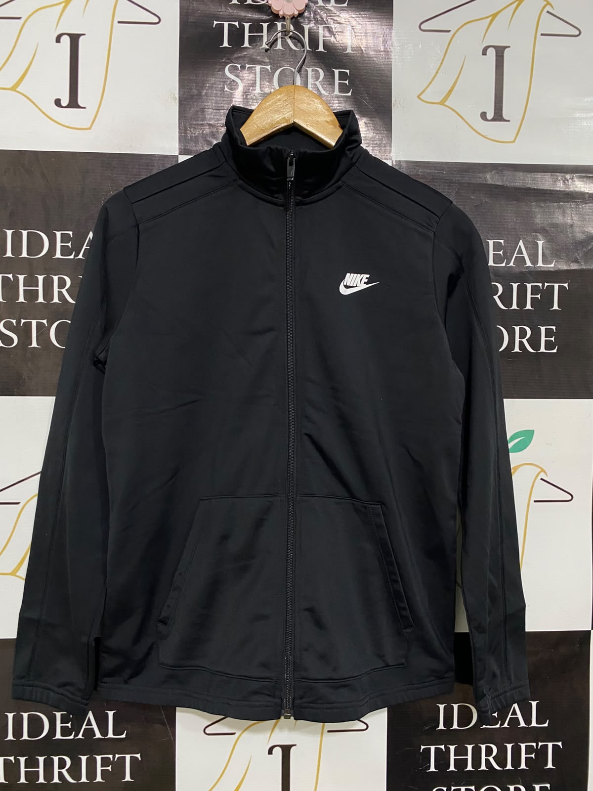 NIKE |XL| BUST 18| A42| BLACK TRACK JACKET WITH WHITE SWOOSH UTILITY OUTERWEAR