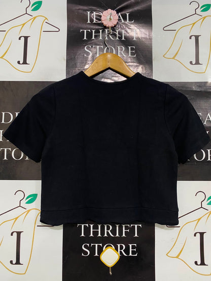 ASOS |S| BUST 15| A41| BLACK SCALLOPED HEM SHORT-SLEEVE UTILITY CROP TOP