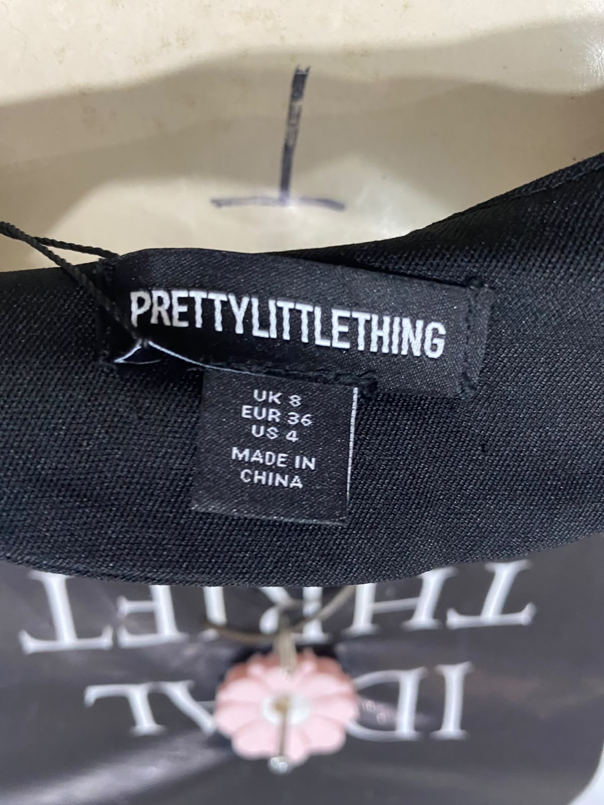 PRETTYLITTLE THING |S| BUST 15| A41| BLACK TAILORED VEST UTILITY CROP TOP