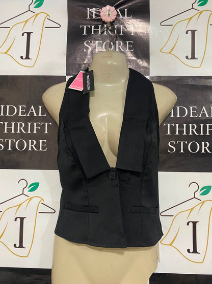 PRETTYLITTLE THING |S| BUST 15| A41| BLACK TAILORED VEST UTILITY CROP TOP