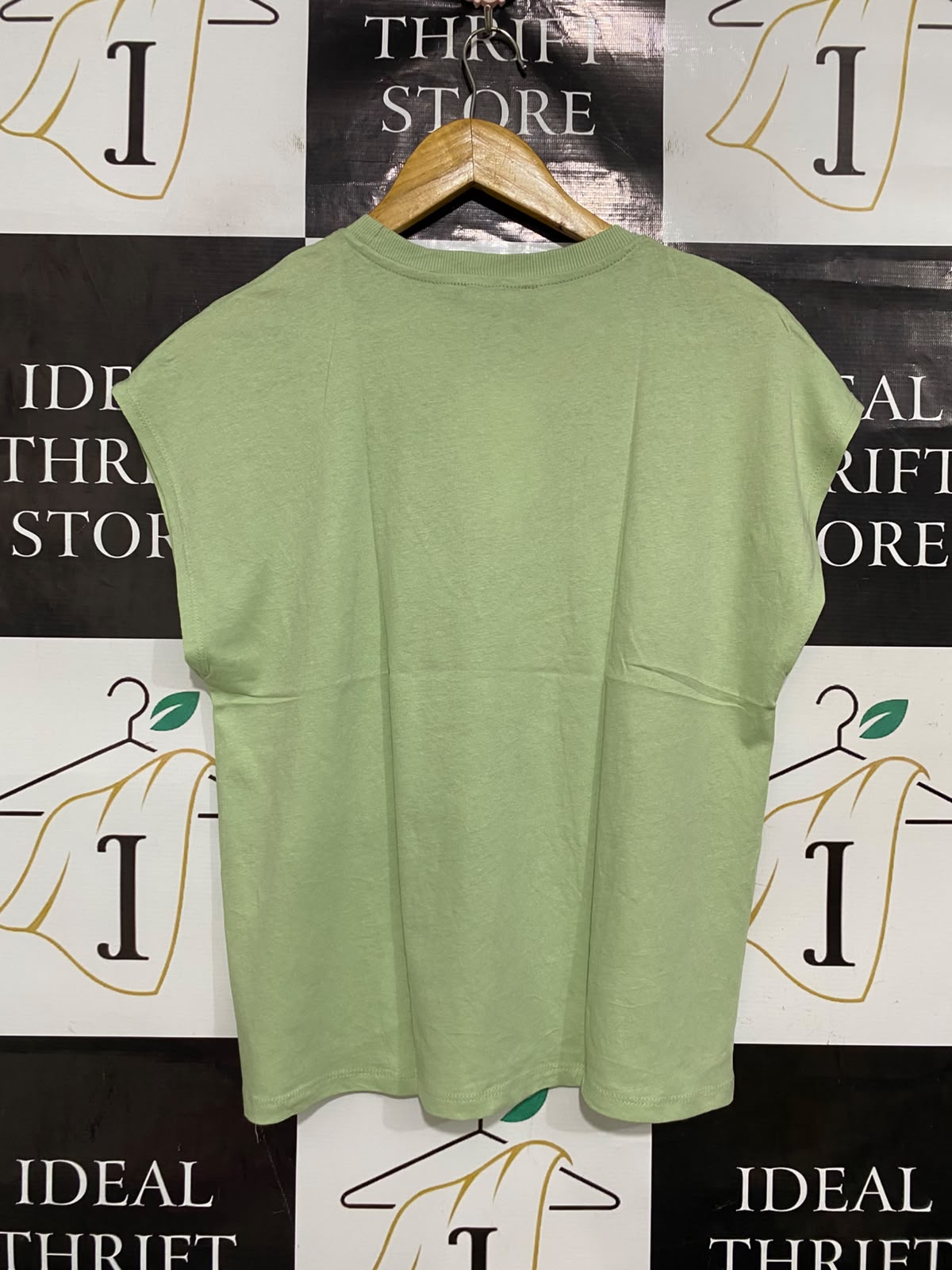 ZARA |M| BUST 19| A41| SAGE GREEN V-NECK UTILITY TANK TOP