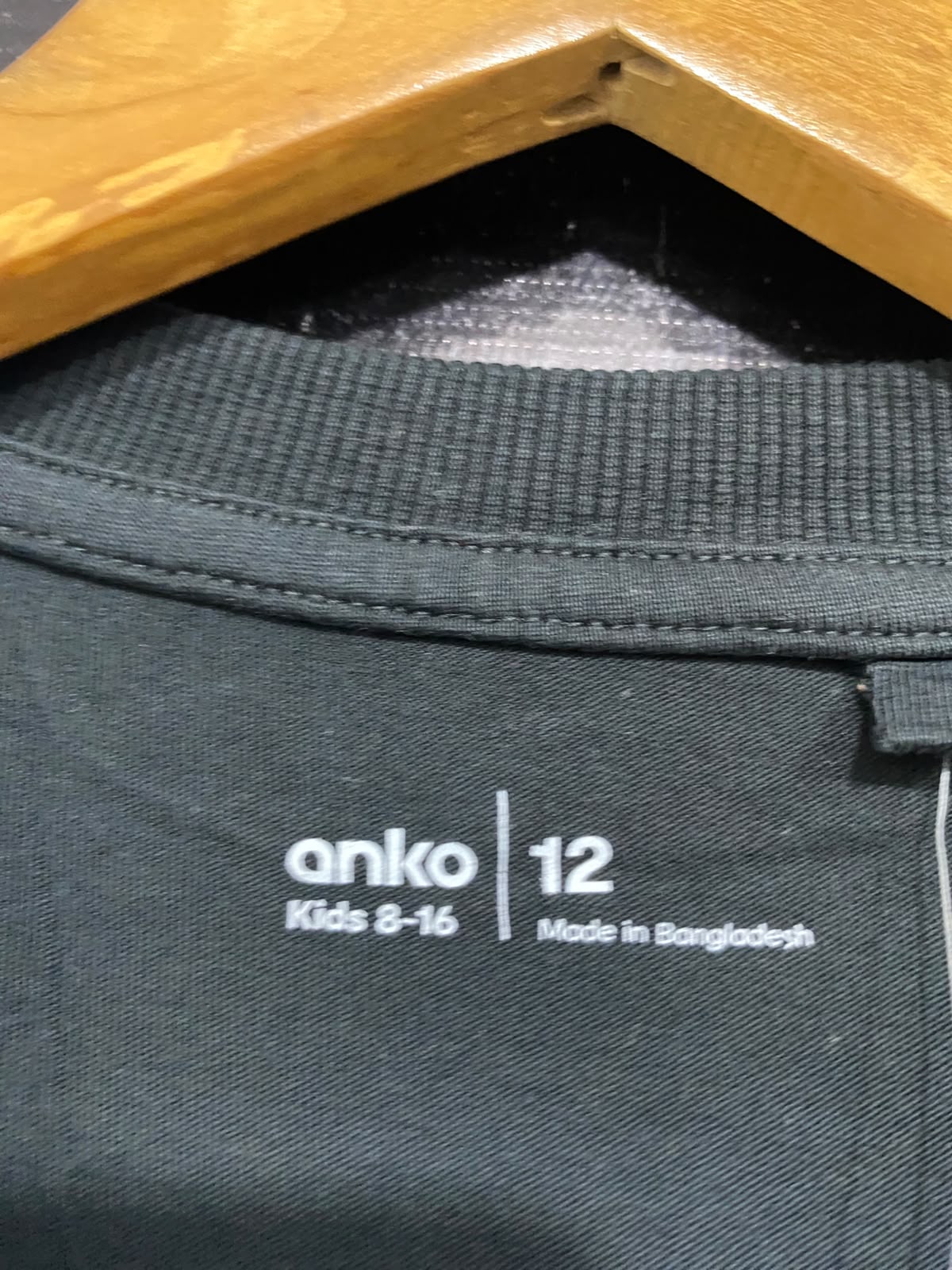 ANKO |M| BUST 19| A41| BLACK AND WHITE TIE-DYE STRIPE UTILITY TEE