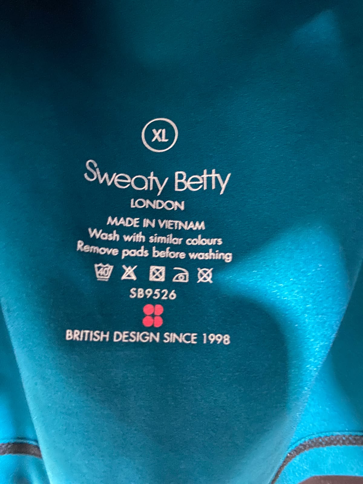 SWEATY BETTY |XL| BUST 17| A43| COLORBLOCK PERFORMANCE UTILITY CROP TOP