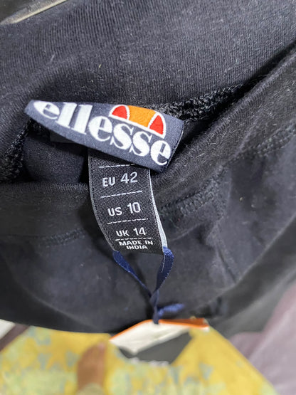 ELLESSE |M| WAIST 28| A42| BLACK & WHITE THREE-STRIPE UTILITY TRACK PANTS