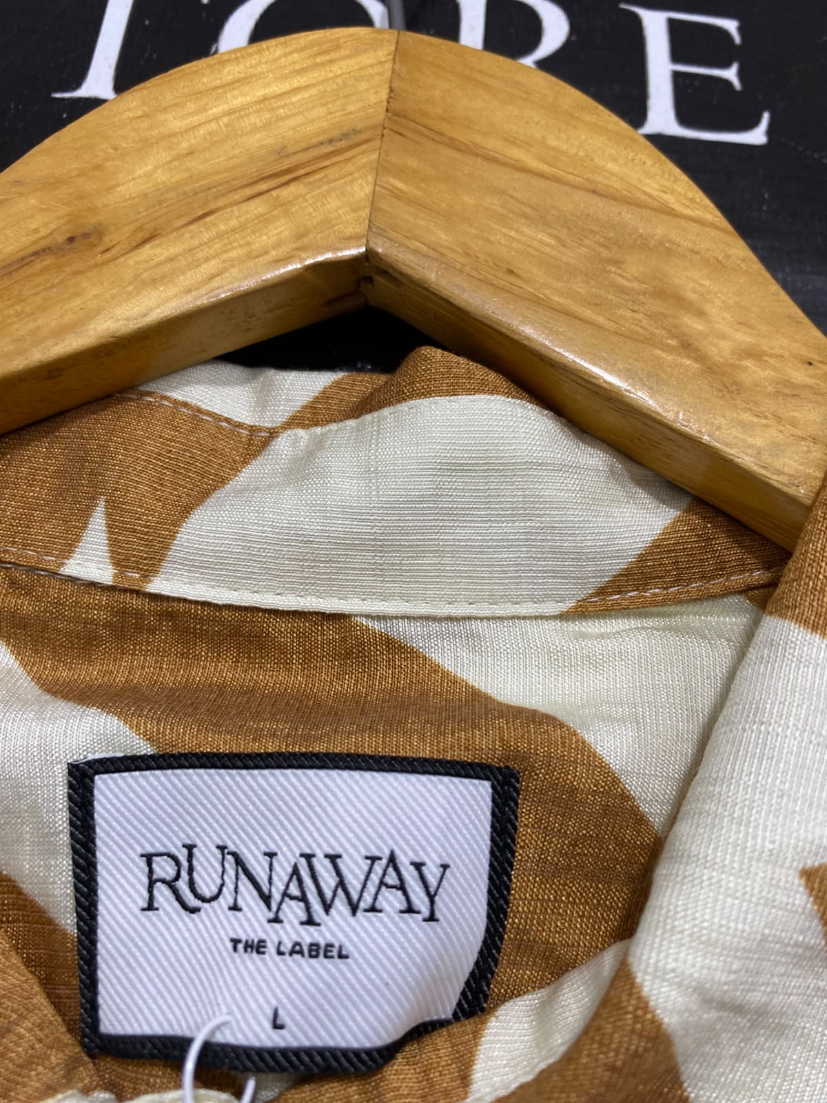 RUNAWAY |L| BUST 24| A42| MUSTARD & WHITE ZEBRA-PRINT UTILITY BUTTON-DOWN SHIRT