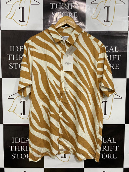 RUNAWAY |L| BUST 24| A42| MUSTARD & WHITE ZEBRA-PRINT UTILITY BUTTON-DOWN SHIRT