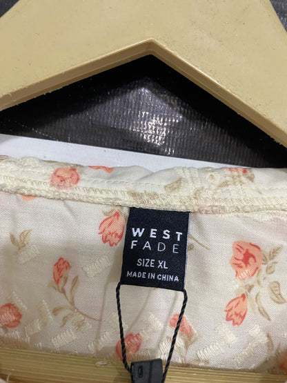 WEST FADE |XL| BUST 22| A44| FLORAL PRINT RUFFLED COLLAR UTILITY BLOUSE