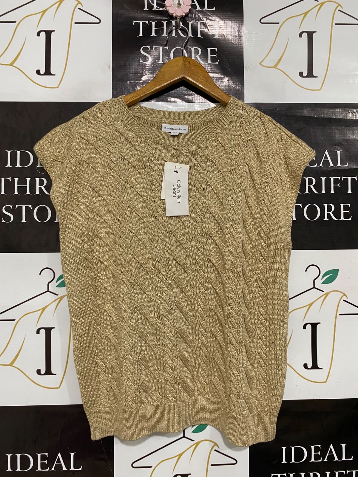 CALVIN KLEIN JEANS |L| BUST 20| A44| GOLD METALLIC CABLE-KNIT UTILITY VEST