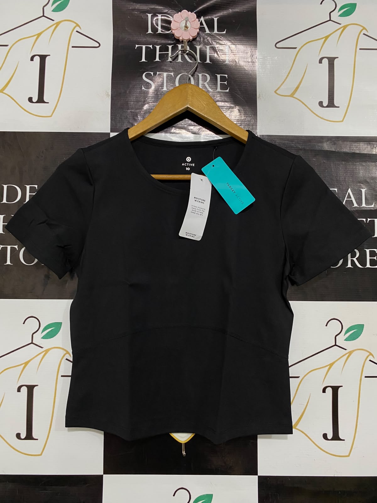 TARGET ACTIVE |S| BUST 17| A43| BLACK MOISTURE-WICKING SHORT-SLEEVE UTILITY TOP