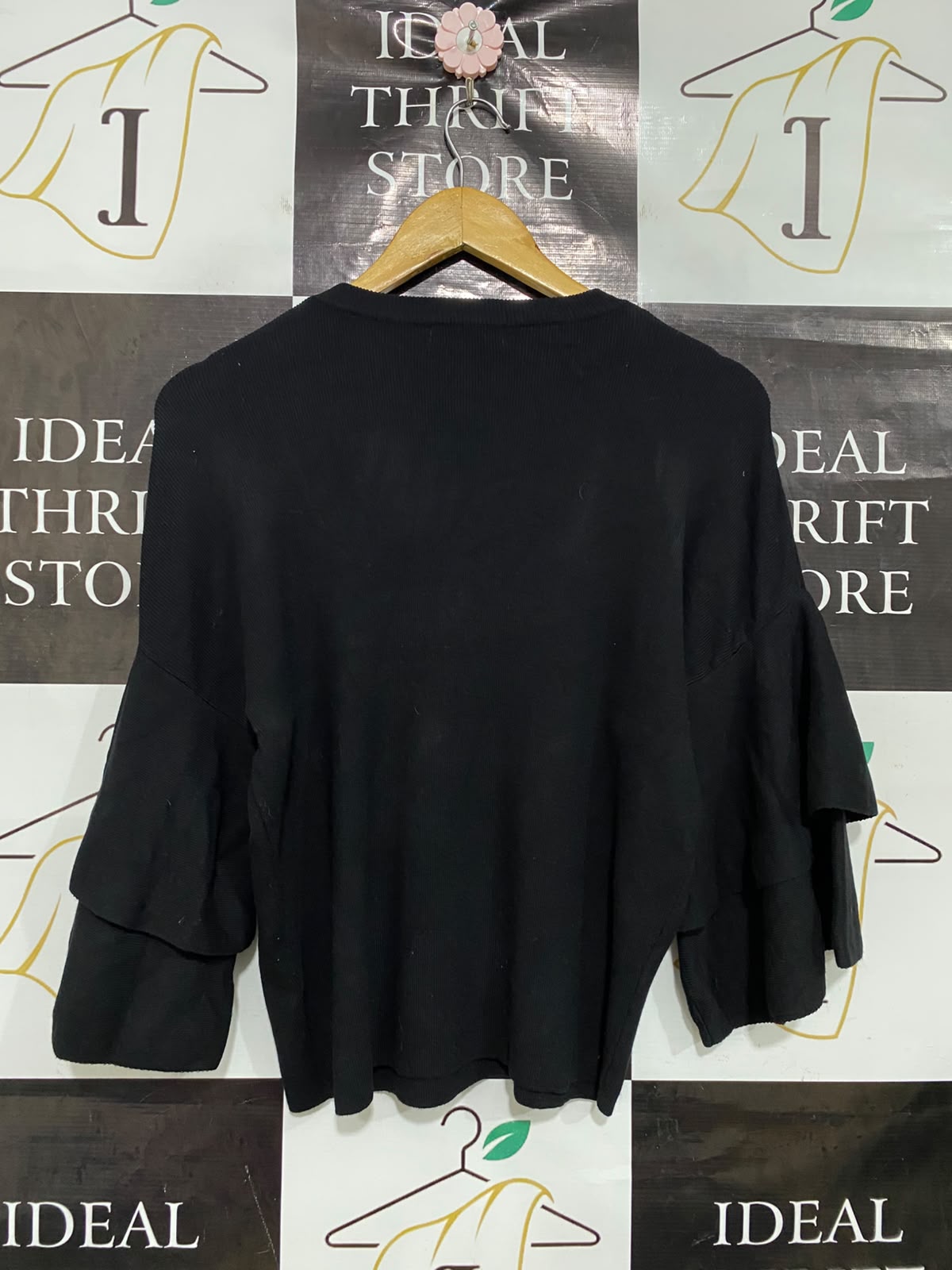 NEW LOOK |M| BUST 21| A43| BLACK MULTI-TIERED RUFFLE-SLEEVE UTILITY SWEATER