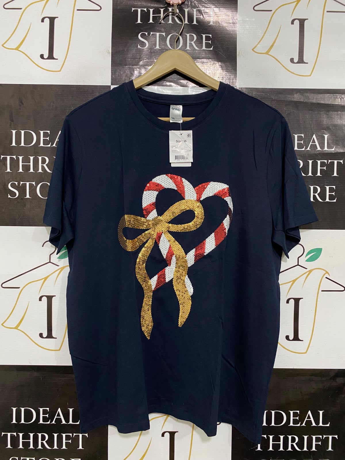 ANKO |L| BUST 21| A44| NAVY SEQUIN HEART AND BOW TECHNICAL UTILITY T-SHIRT