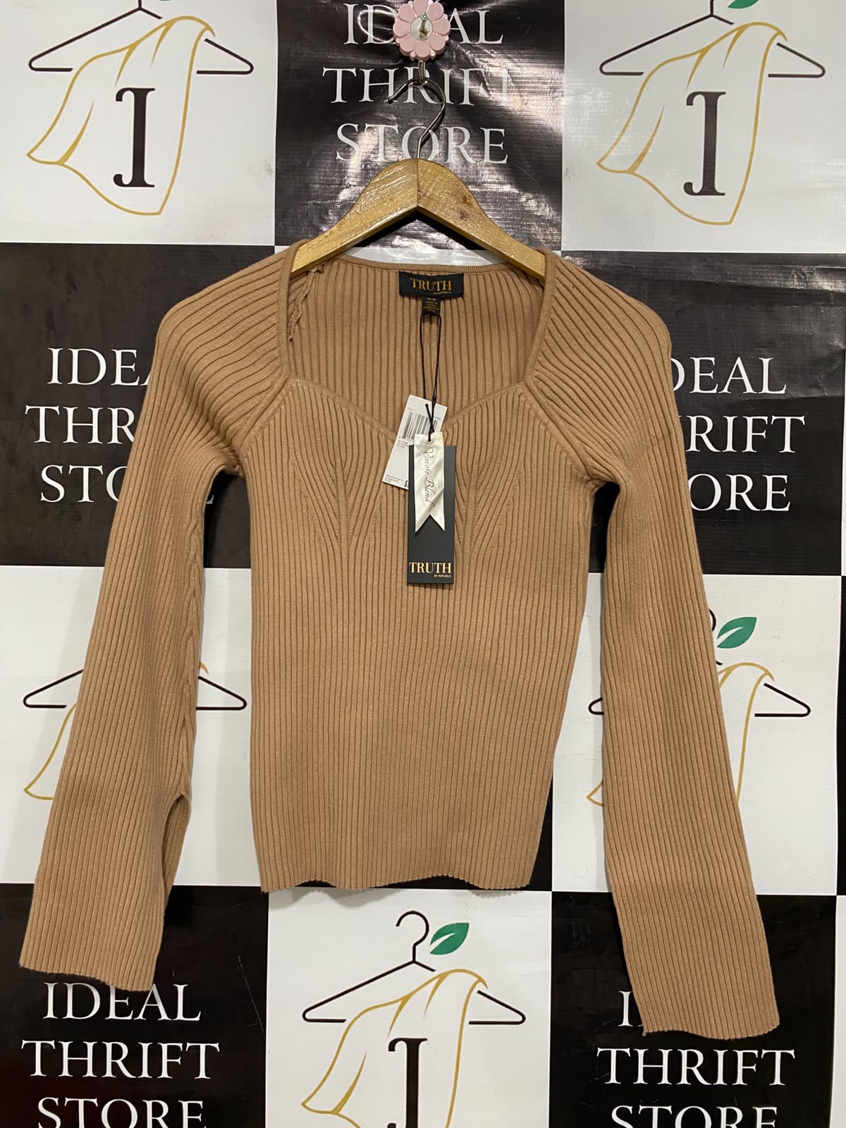 TRUTH |M| BUST 14| A44| TRUTH CAMEL RIBBED SWEETHEART NECK TECHNICAL UTILITY TOP