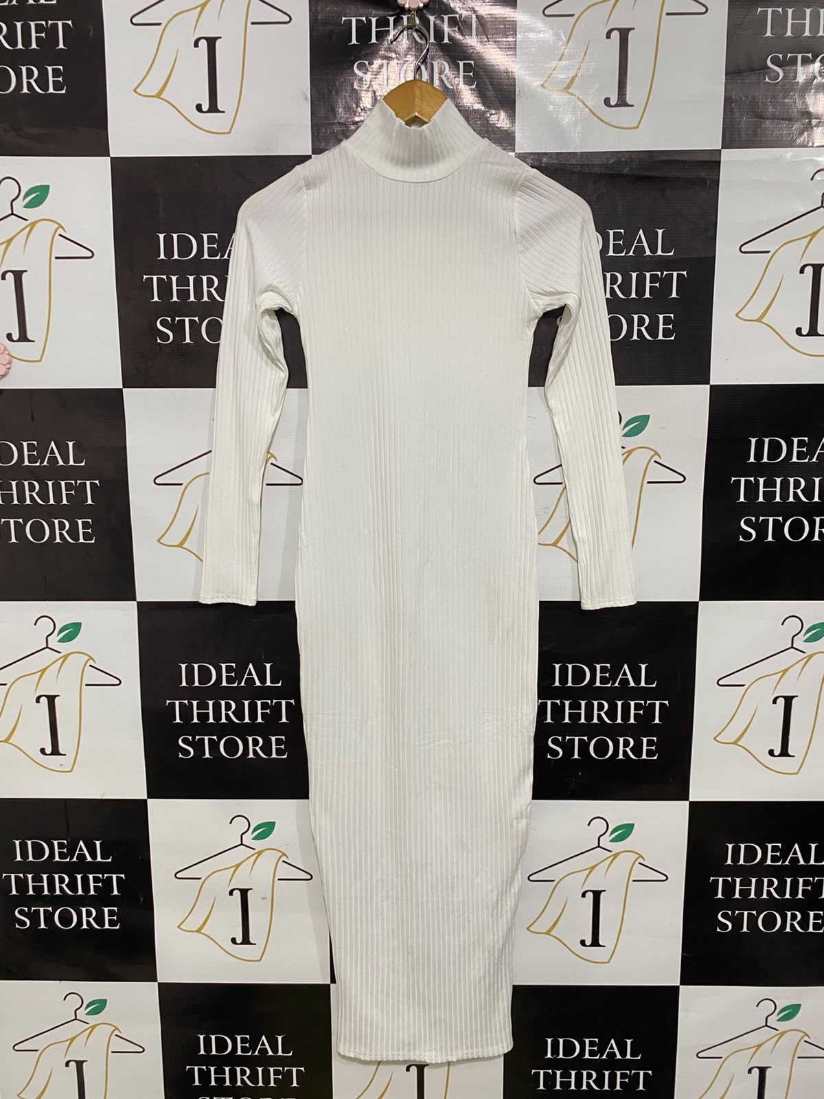 BOOHOO |XS| BUST 13| A44| CREAM TURTLENECK RIBBED TECHNICAL UTILITY MIDI DRESS