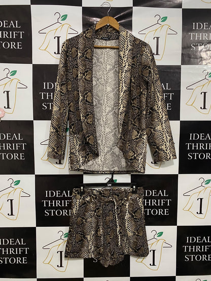 BOOHOO |L| A44| SNAKESKIN PRINT BLAZER AND SHORTS TECHNICAL UTILITY TWO-PIECE SET