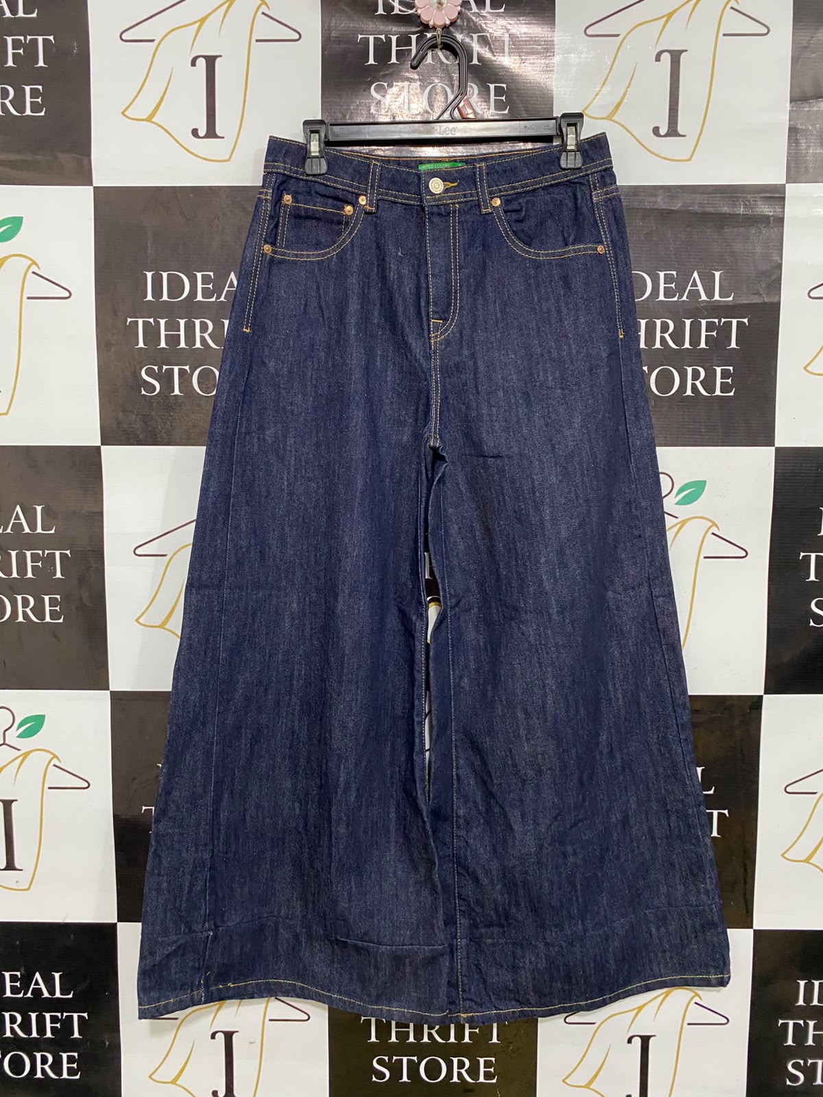 UNITED COLOR |L| WAIST 30| A44| DARK INDIGO DENIM HIGH-WAISTED WIDE-LEG TECHNICAL UTILITY JEANS