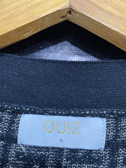 QUIZ |L| BUST 19| A44| BLACK AND BEIGE GEOMETRIC JACQUARD KNIT CARDIGAN DRESS