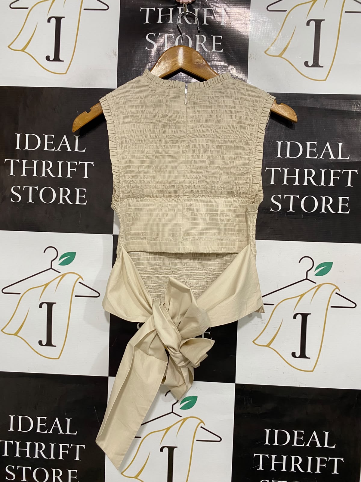 BEC BRIDGE |XS| BUST 13| A46| BEIGE SMOCKED TIE-HEM TECHNICAL UTILITY SLEEVELESS TOP