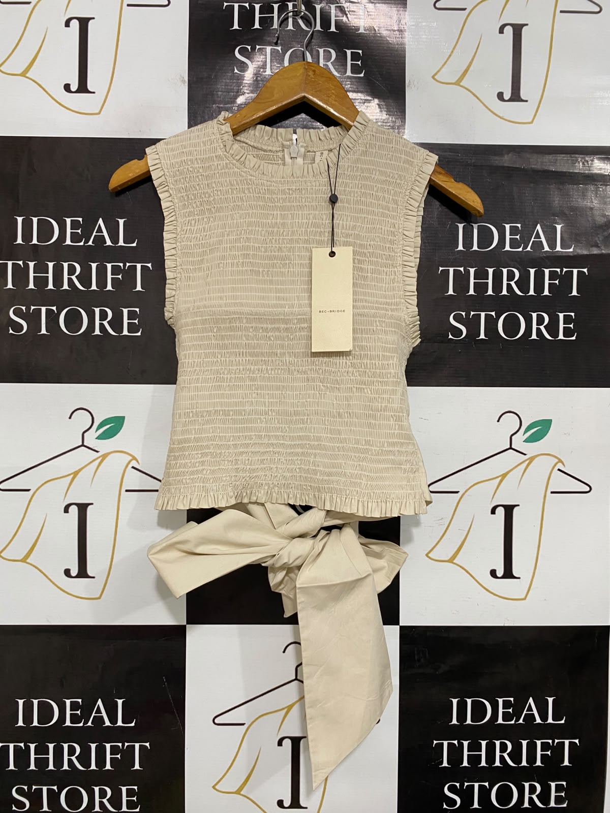 BEC BRIDGE |XS| BUST 13| A46| BEIGE SMOCKED TIE-HEM TECHNICAL UTILITY SLEEVELESS TOP