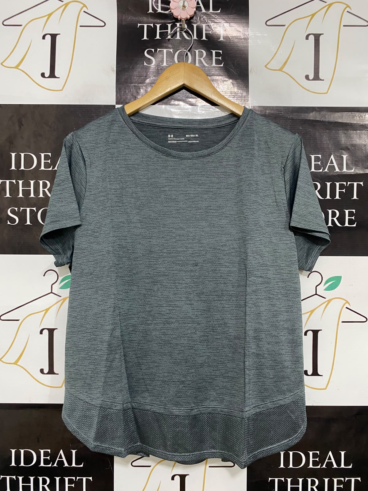 UNDER ARMOUR |XL| BUST 22| A46| GREY HEATHERED MESH-TRIM TECHNICAL UTILITY TEE