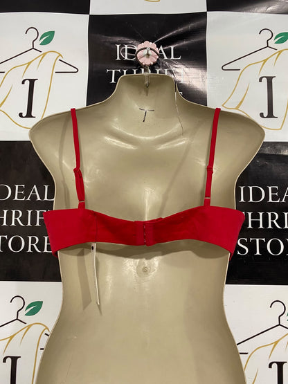 GLASSONS |S| BUST 16| A46| CRIMSON STRAIGHT-NECK TECHNICAL UTILITY CROP TOP