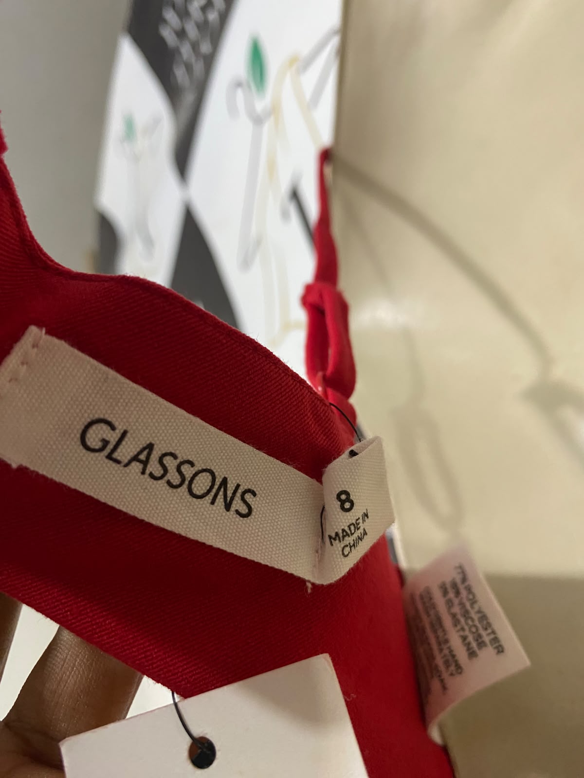 GLASSONS |S| BUST 16| A46| CRIMSON STRAIGHT-NECK TECHNICAL UTILITY CROP TOP