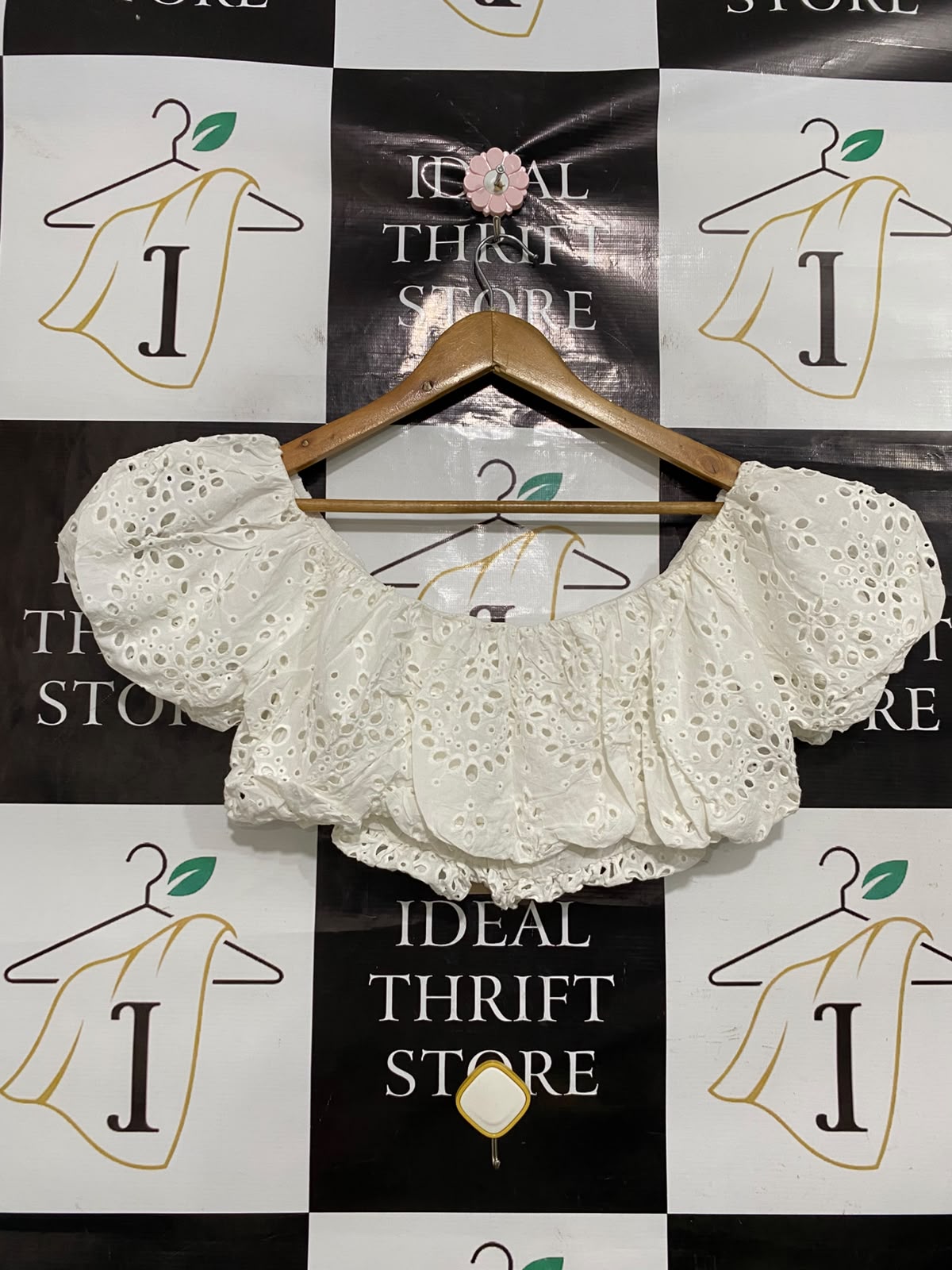 MESHKI |L| BUST 18| A46| WHITE EYELET EMBROIDERED OFF-SHOULDER TECHNICAL UTILITY CROP TOP