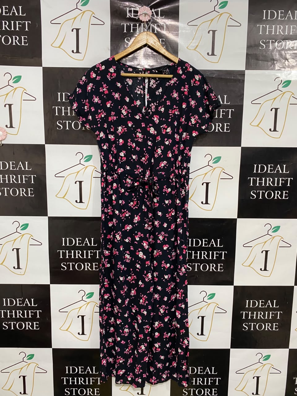 NEW LOOK |S| BUST 17| A48| BLACK FLORAL PRINT SHORT-SLEEVE TECHNICAL UTILITY MIDI DRESS