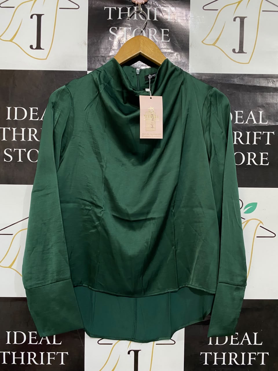 MODLLE |M| BUST 20| A48| EMERALD GREEN SATIN DRAPED-NECK TECHNICAL UTILITY BLOUSE