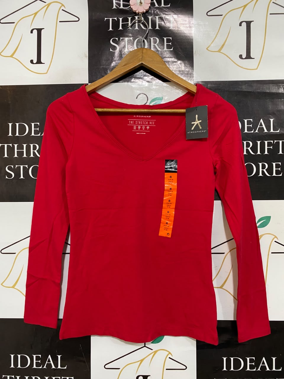 ATMOSPHERE |S| BUST 15| A48| RED V-NECK LONG-SLEEVE TECHNICAL UTILITY STRETCH TEE