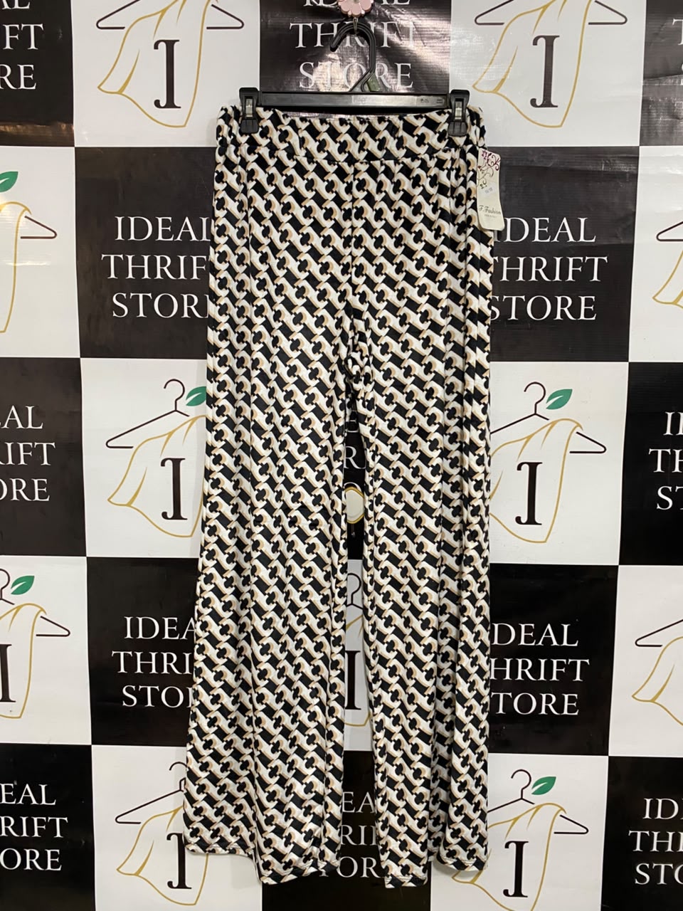 F FASHION |M| WAIST 28| A48| BLACK, BEIGE, AND WHITE GEOMETRIC-PRINT ELASTICATED WIDE-LEG TECHNICAL UTILITY TROUSERS