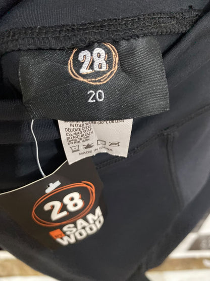 SAM WOOD |L| WAIST 32| A48| BLACK CROPPED TECHNICAL UTILITY LEGGINGS