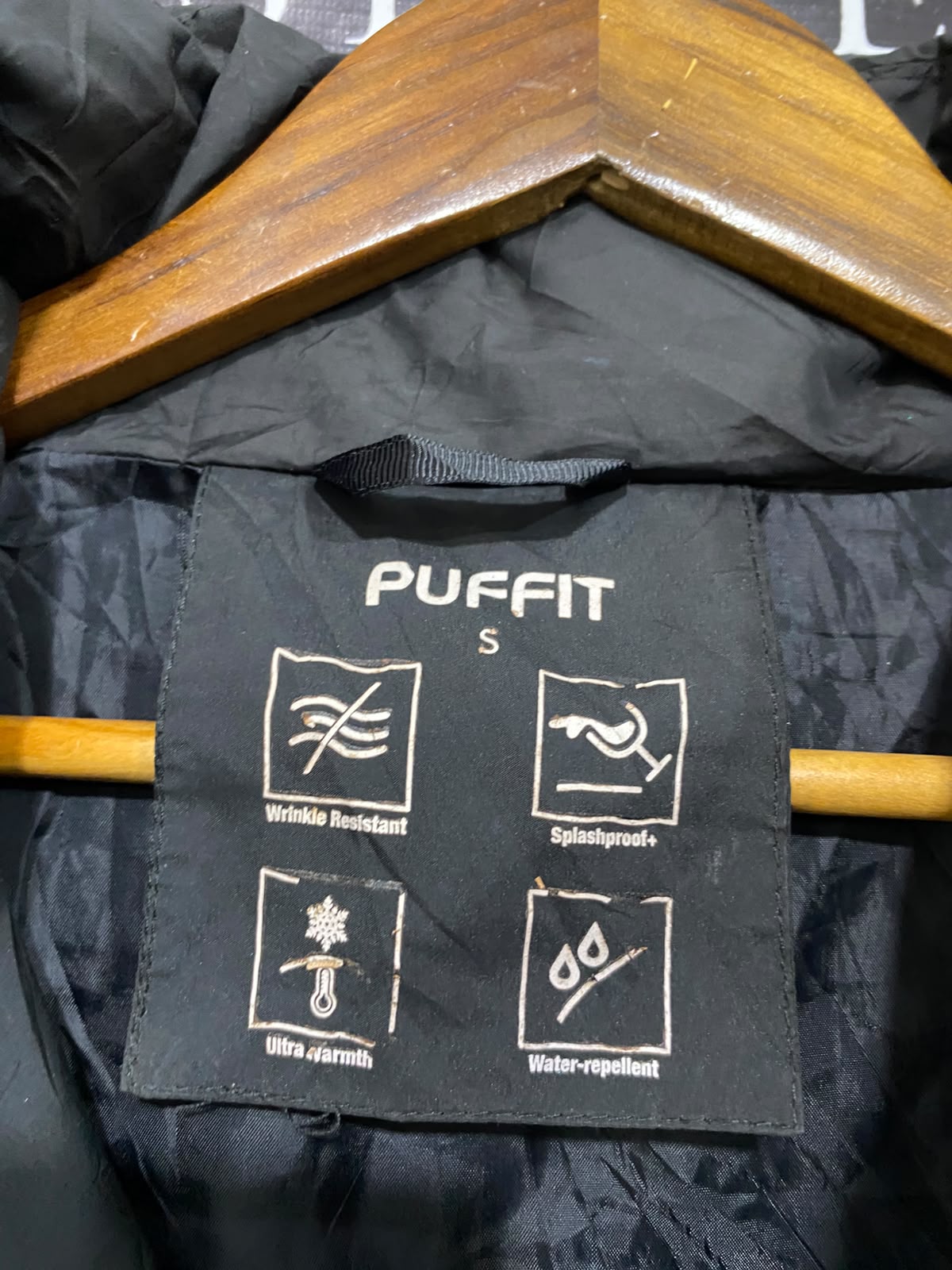 PUFFIT |S| BUST 23| A47| BLACK CROPPED PUFFER TECHNICAL UTILITY JACKET