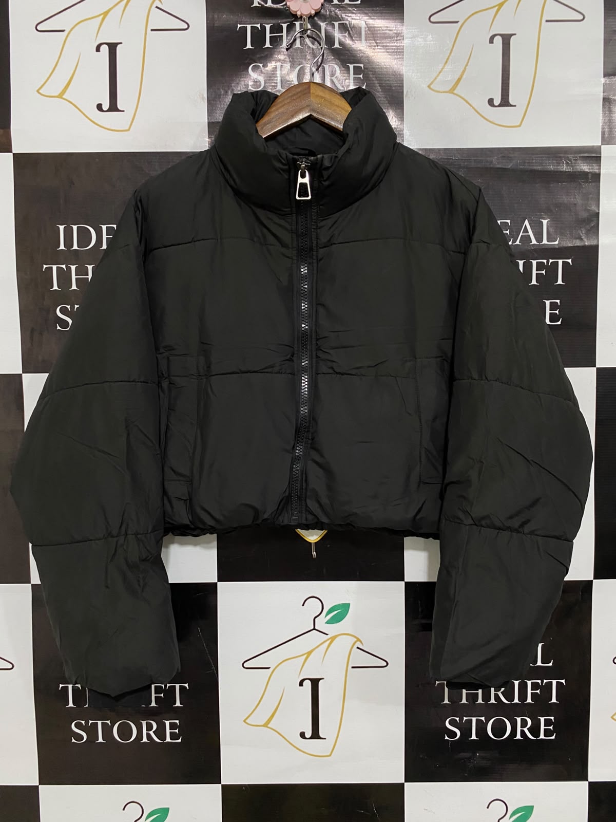 PUFFIT |S| BUST 23| A47| BLACK CROPPED PUFFER TECHNICAL UTILITY JACKET